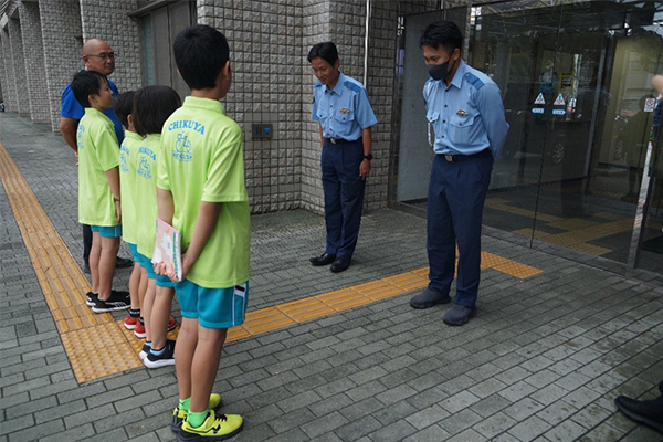 竹矢小学校チームの出場報告の様子